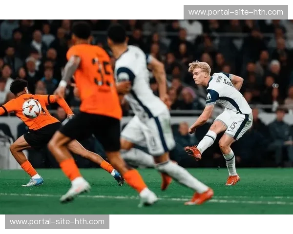 热刺十轮不胜仅高出降级区四分，保级压力成剩余赛程主题